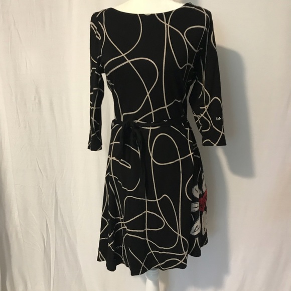 Gorgeous designer abstract dress - Picture 2 of 4